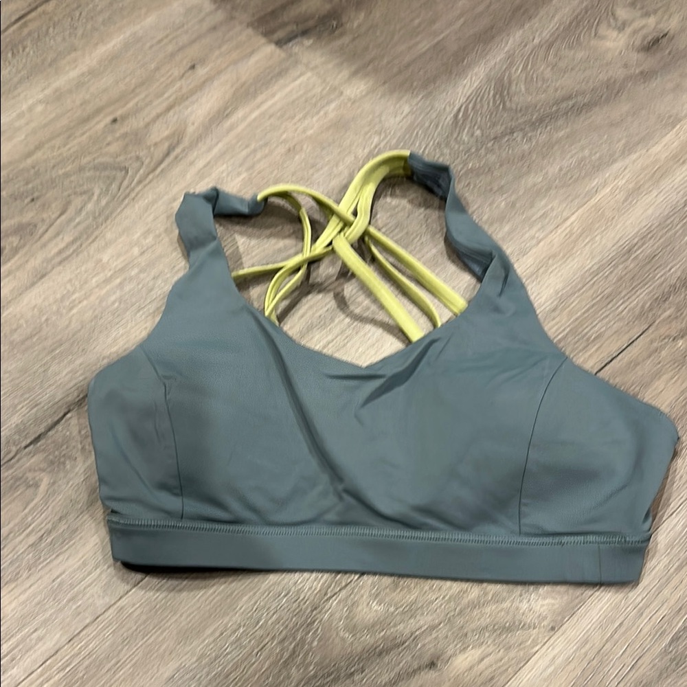 Lululemon Greenish and Yellow Sports Bra Size 6